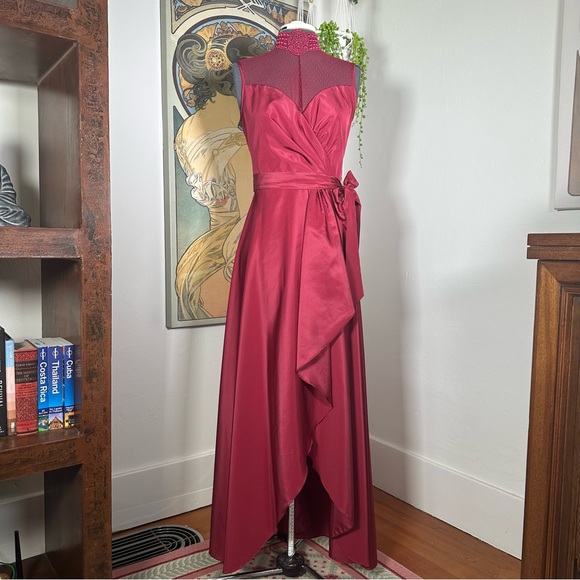 Vintage Burgundy 1980s Nylon and Lace Long Dress with Matching Shrug Jacket - Picture 3 of 15